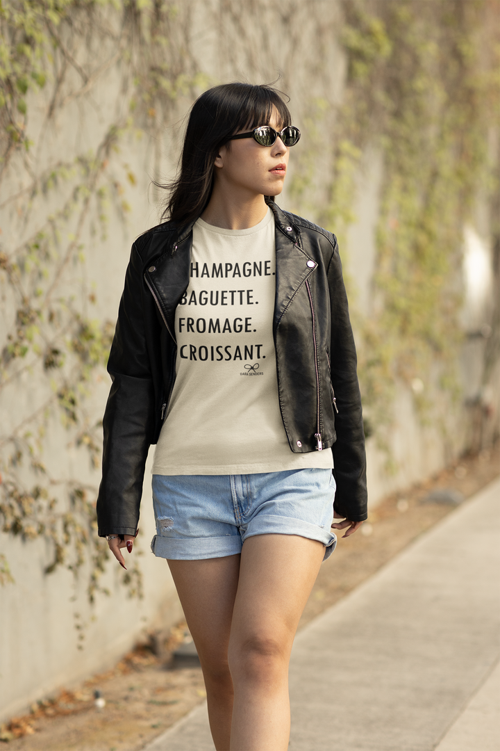 GOURMET LOVE (Champagne, Baguette, Fromage, Croissant) Tshirt