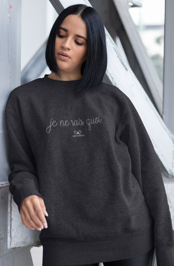 JE NE SAIS QUOI • EMBROIDERED PULLOVER