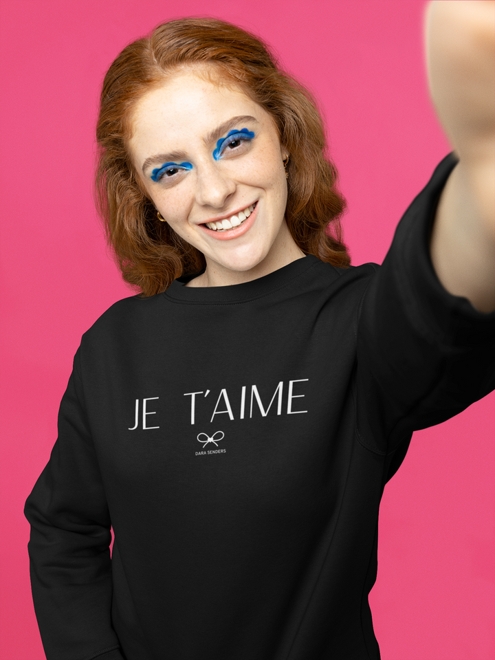 JE T'AIME • EMBROIDERED PULLOVER